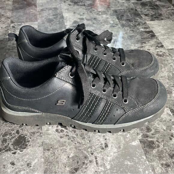 SKECHERS SHOES   - Picture 1 of 9